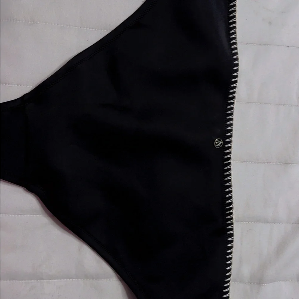 Victoria's Secret Black Panties with White Trim - Picture 1 of 4